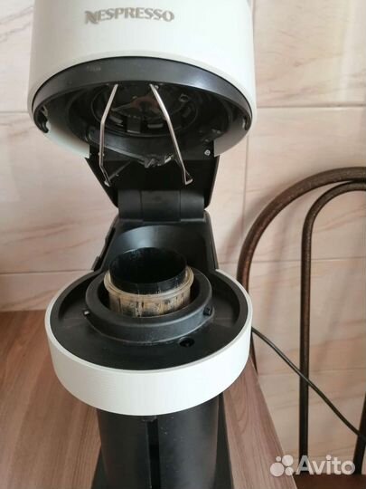 Кофеварка капсульная nespresso