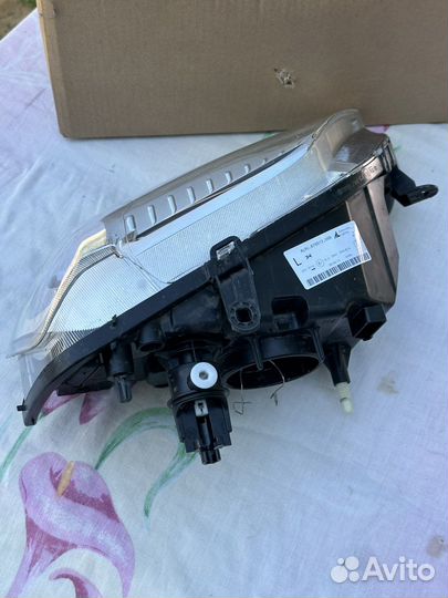 Передняя левая фара Рено Логан 1 рестайлинг