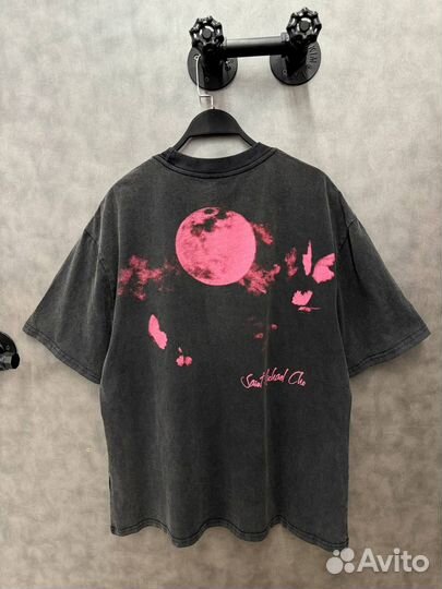 Стильная футболка Saint