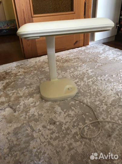 Лампа настольная