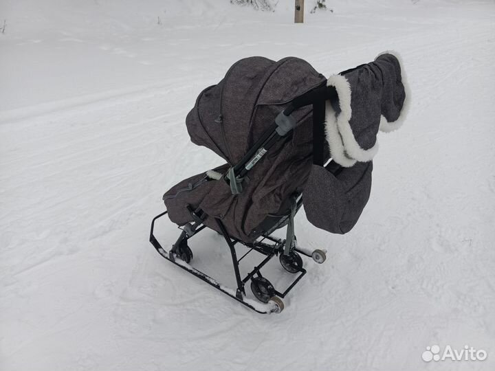 Продам санки коляску