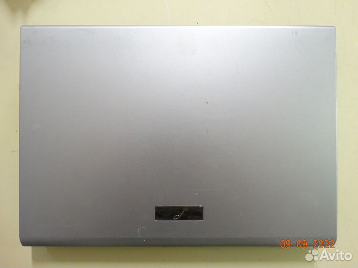 Ноутбук RoverBook Voyager V400 WH (неисправный)