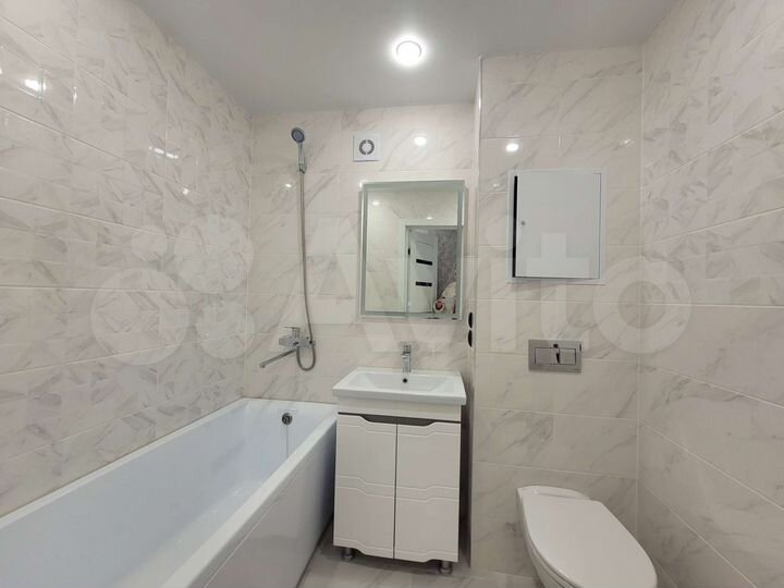 2-к. квартира, 50 м², 1/5 эт.