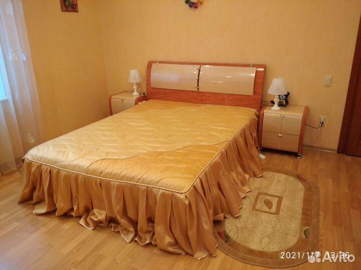 Покрывало, подушки