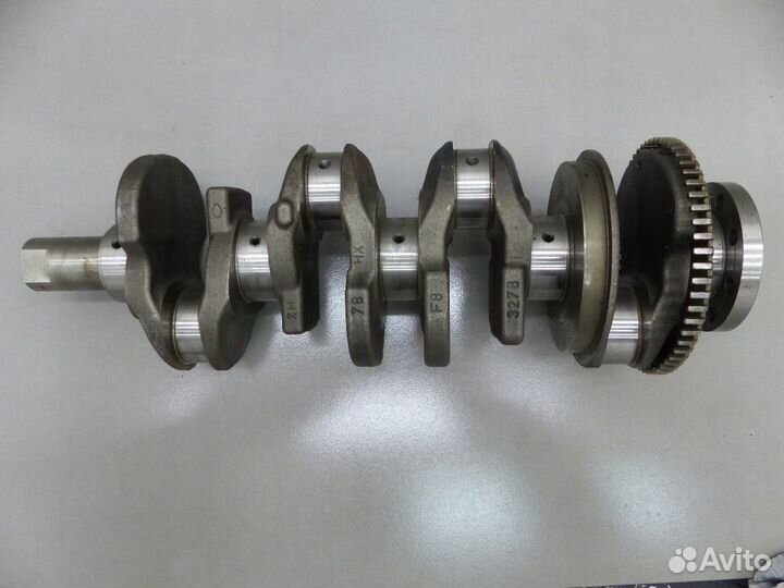 Vivaro 2.0 DCI M9R коленчатый вал