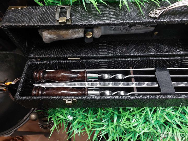 Набор шампуров подарочный в кейсе для шашлыка