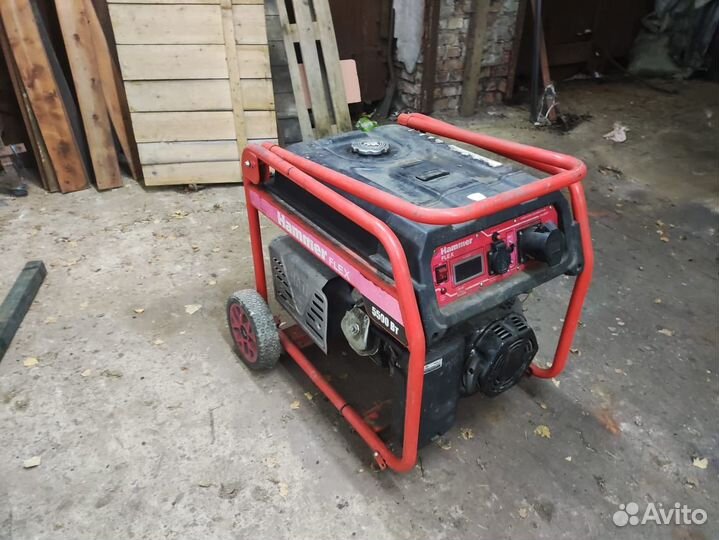 Бензиновый генератор Hammer GN6000T, (5500 Вт)