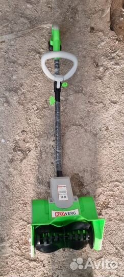 Снегоуборщик аккумуляторный