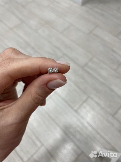 Пусеты, крест