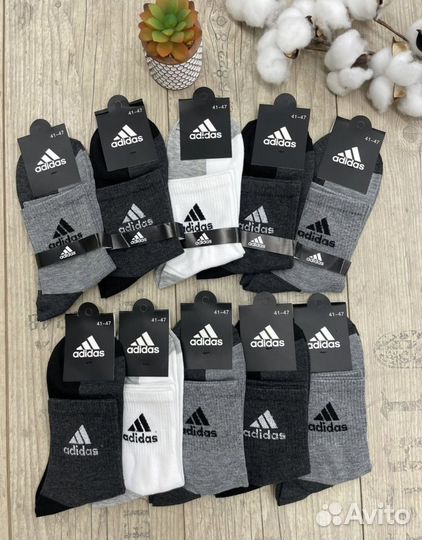 Культовые кроссовки колеса Adidas наиуралтная кожа