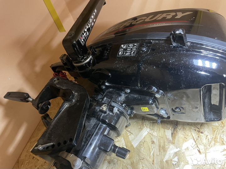 Лодочный мотор mercury 6 л с 4 тактный