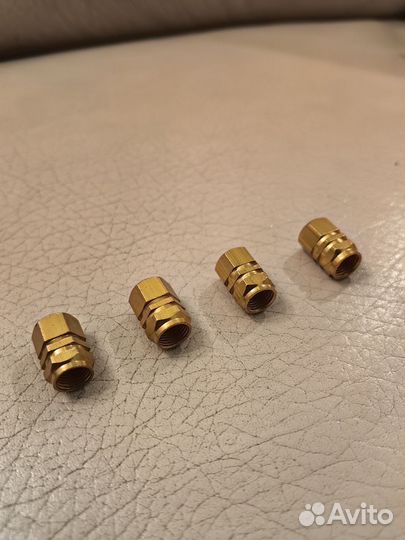 Колпачки на нипель для автомобиля