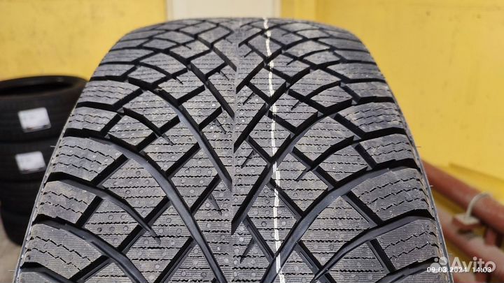 Nokian Tyres Hakkapeliitta R5 275/40 R19 101T