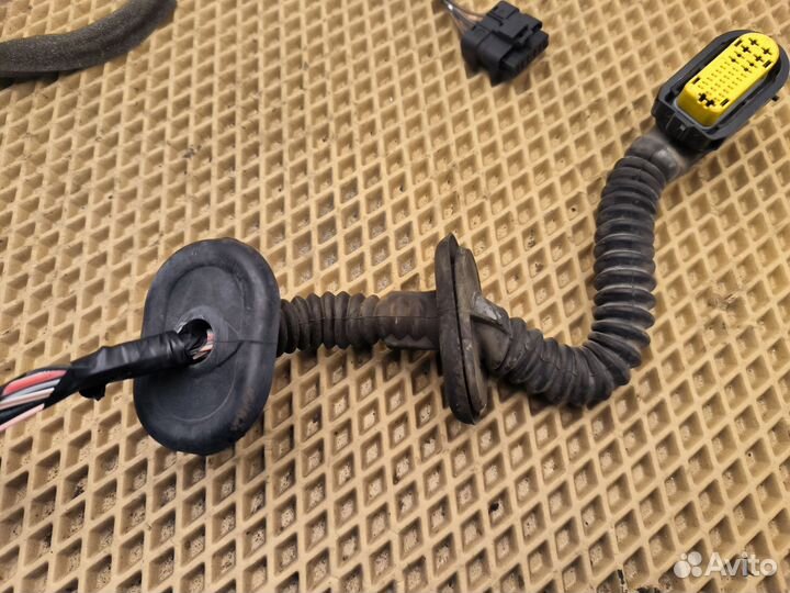 Проводка задней левой двери Renault Megane 3