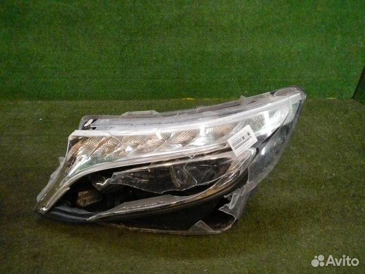 Фара левая Mercedes-Benz V-Class/Vito/Viano