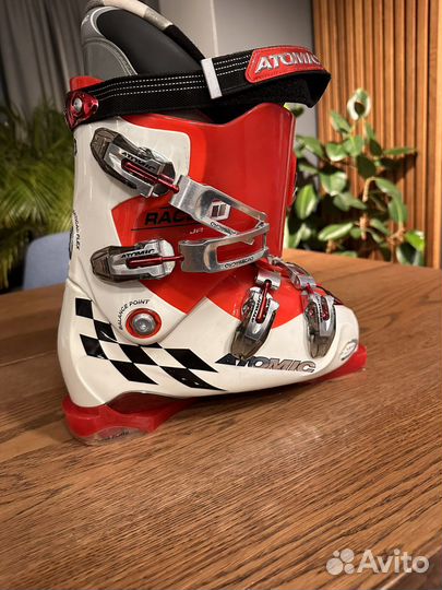 Горнолыжные ботинки Atomic 27
