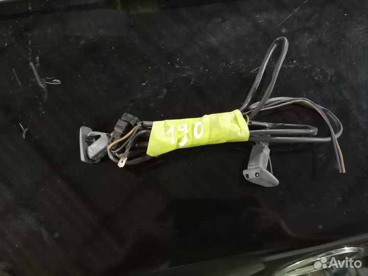 Форсунки омывателя лобового стекла w201 w124 w126