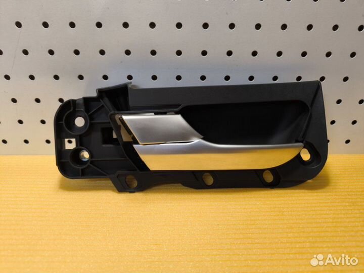 Ручка двери левая Man Tgs Tgx Tgl Tgm