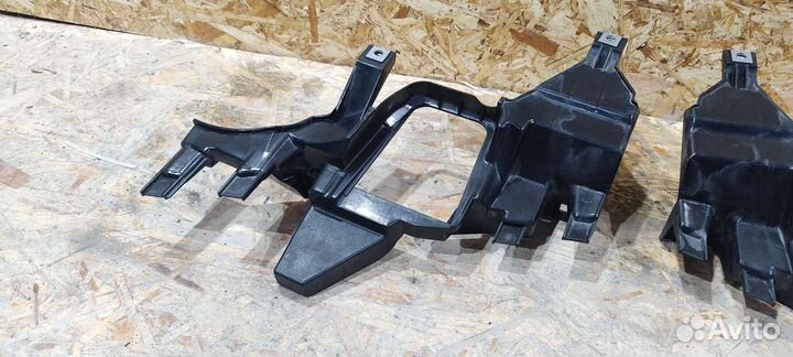 Крепление фар нижние BMW E65 рестайлинг