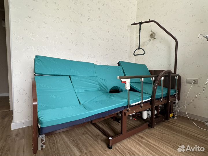 Медицинская кровать MET revel NEW