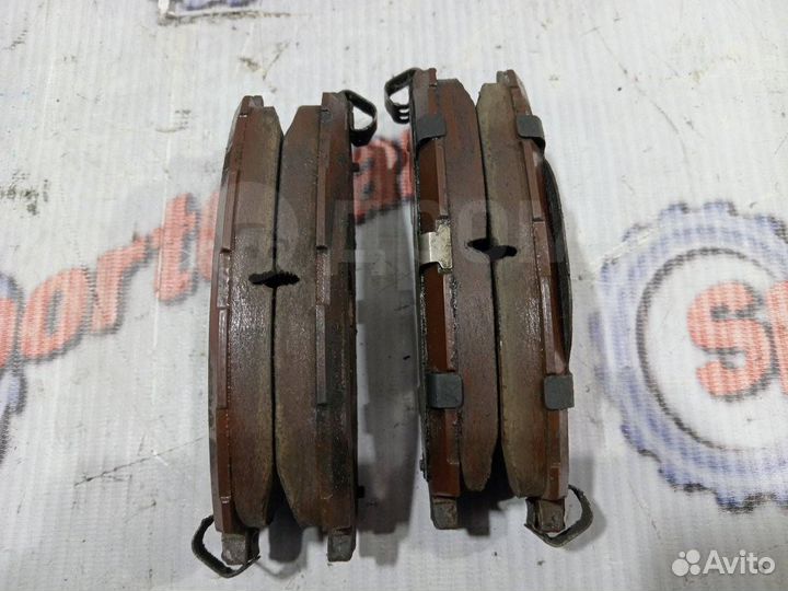 Колодки 80% передние Toyota Prius ZVW30 2zrfxe