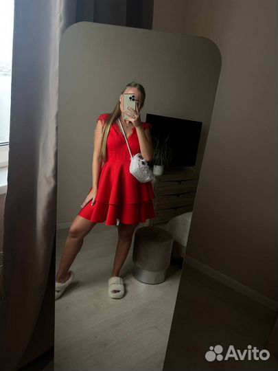 Красное платье 42