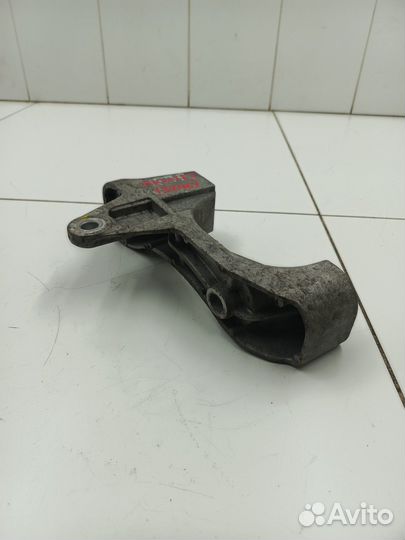 Кронштейн опоры двигателя правый (Haval F7)