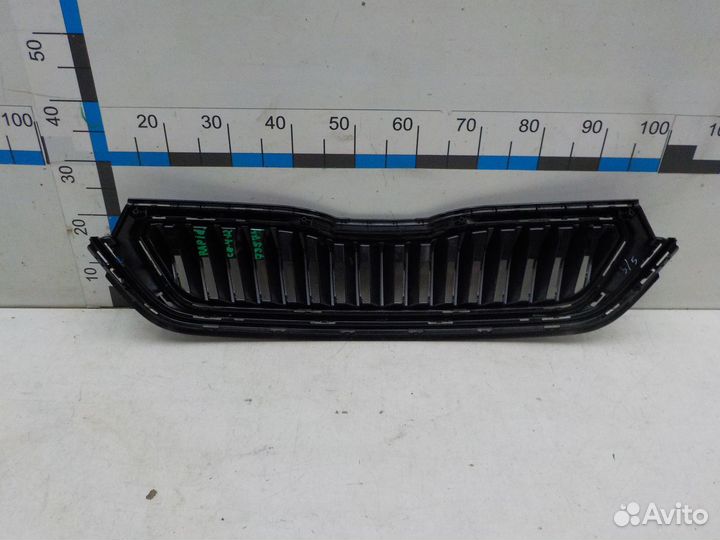Решетка радиатора Skoda Rapid