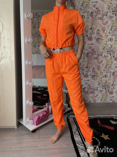 Костюм спортивный