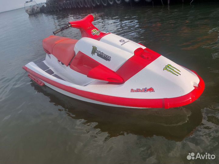 Продам гидроцикл yamaha
