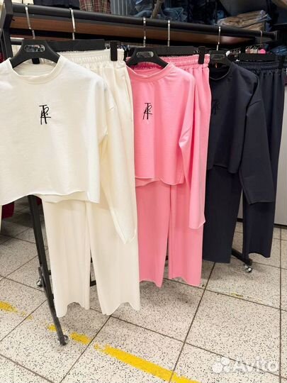 Костюм женский