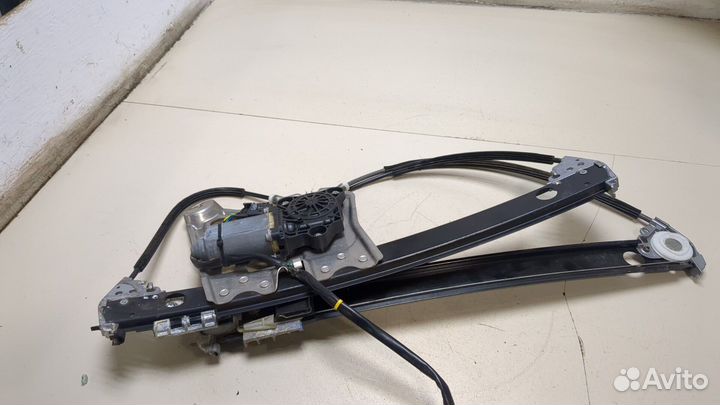 Стеклоподъемник электрический левый передний Mercedes S W220