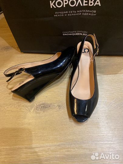 Босоножки 37р