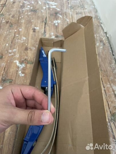 Продаю железный лук, все с собой кроме титивы