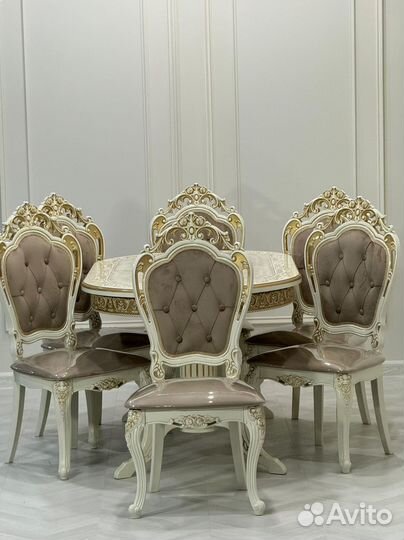 Комплект стол и стулья.Оплата при получении