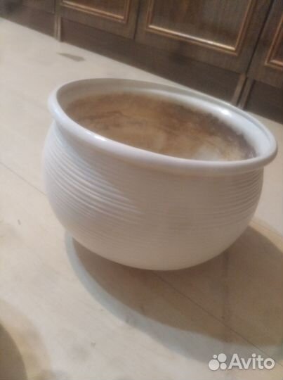 Керамический цветочный горшок с поддоном