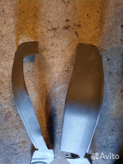 Накладки перед. левого сидения Skoda Octavia Tour