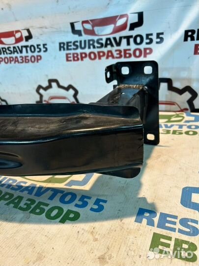 Усилитель бампера передний Volkswagen Polo RUS 1.6