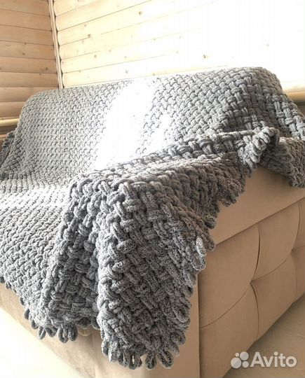 Плед - покрывало крупной вязки (ручная работа)