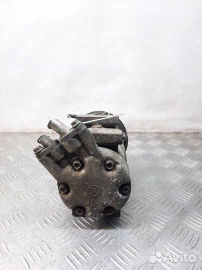 Компрессор кондиционера Renault Clio хэтчбэк 3 дв