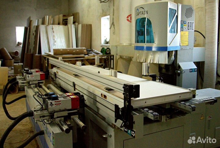 Двери скрытого монтажа под обои