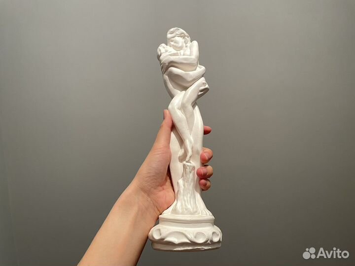 Статуэтка новая Влюбленные