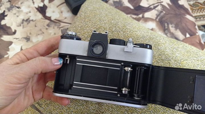 Пленочный фотоаппарат Зенит