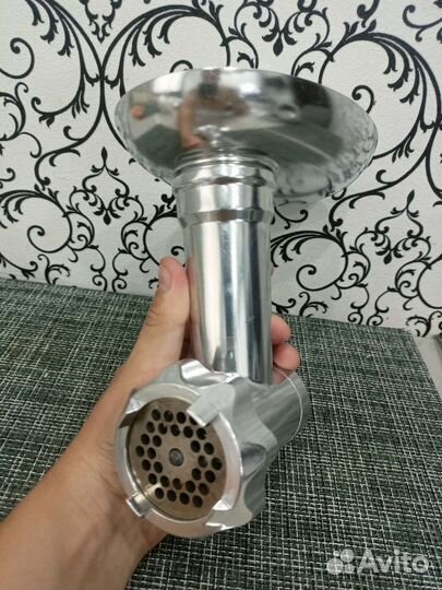 Мясорубка электрическая aresa ar-2102