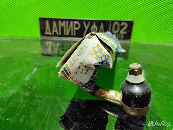 Наконечник рулевой тяги правый