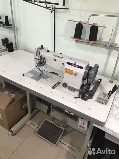 Промышленная швейная машина gemsy