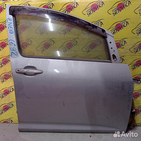 Дверь боковая toyota wish ZNE10 67001-68010 F R
