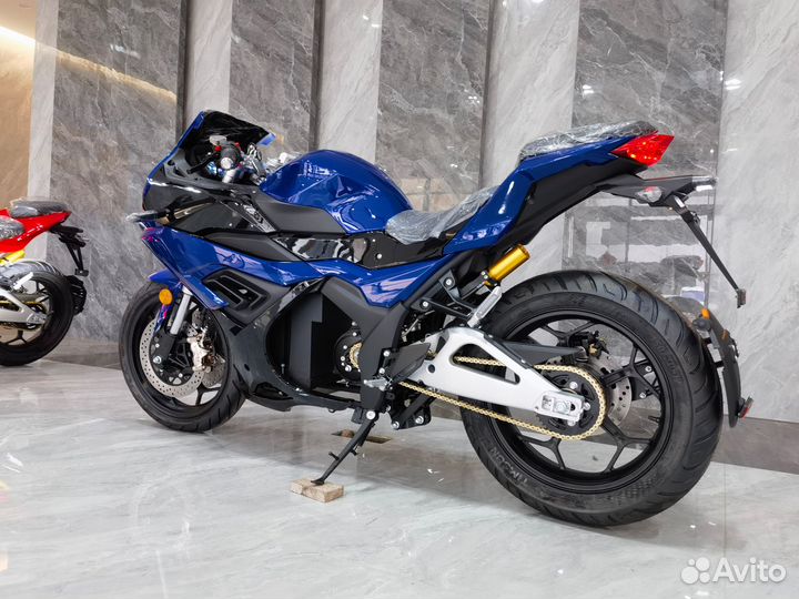 Электробайк BMW RR