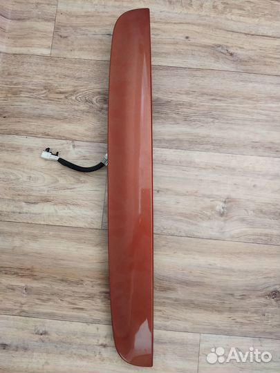 Накладка крышки багажника Nissan Note E 11