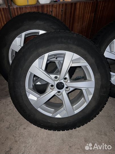 Pirelli Ice Zero 225/65 R17 106T